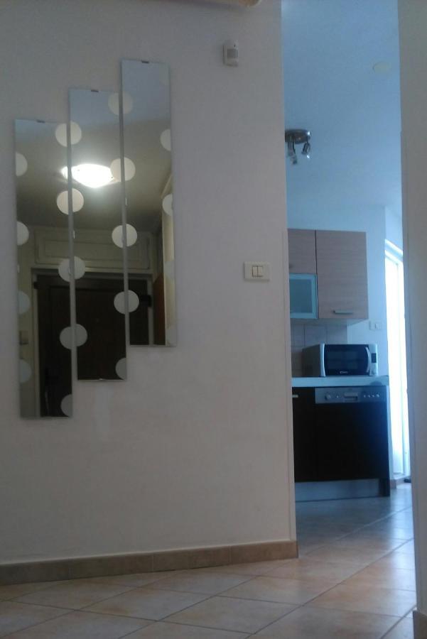 Lair By The Sea - Stoja, Pula Apartment Exterior photo